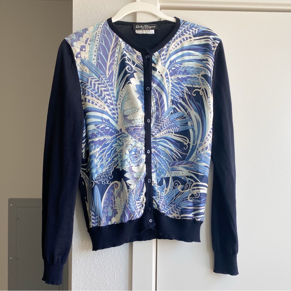 Salvatore Ferragamo Vintage Virgin Wool Silk blend printed cardigan Sz L career